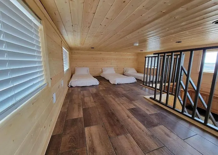 Holiday home 037 Tiny Nr Grand Canyon South Rim Sleeps 8 Valle